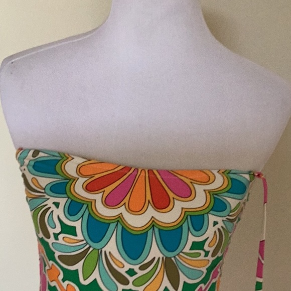 Trina Turk size 4 bright print on white background strapless low cut bac… - Picture 6 of 12